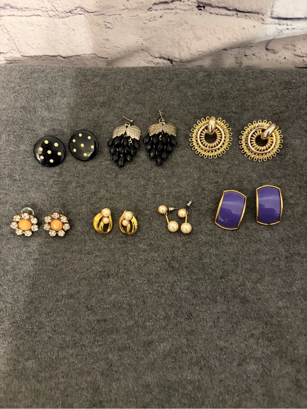 Lot of 7 Pairs Assorted Women's Earring Set - Black, Gold, Purple, Pearl Accents